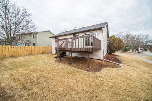 3919 Huntington Lane NW, Rochester, MN 55901