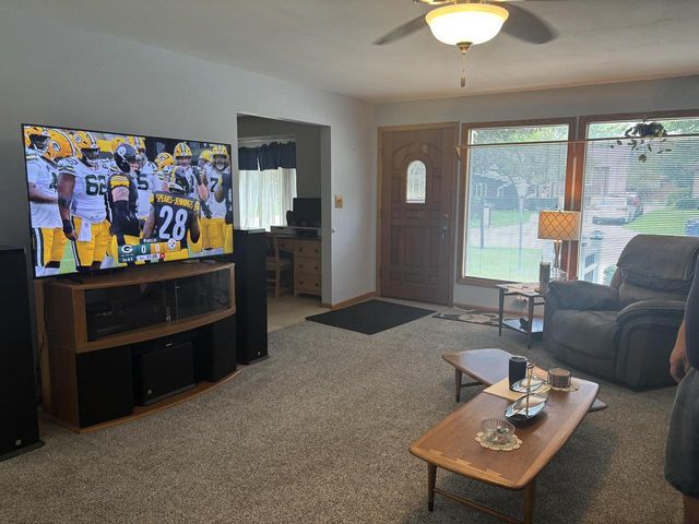 4369 S 49th STREET, Greenfield, WI 53220