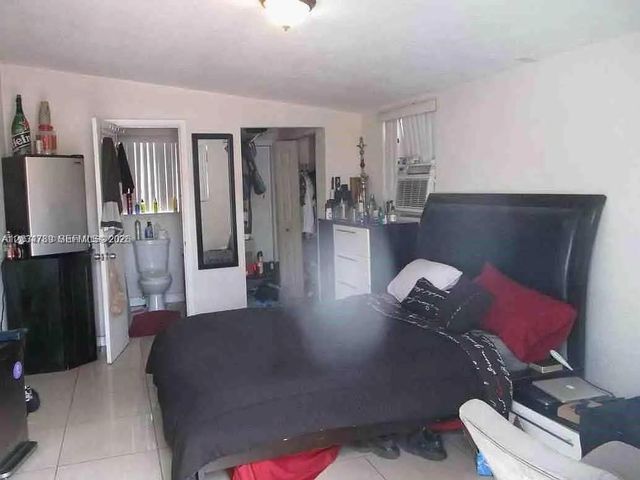 10040 NW 8th Ave, Miami, FL 33150