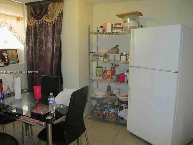 10040 NW 8th Ave, Miami, FL 33150