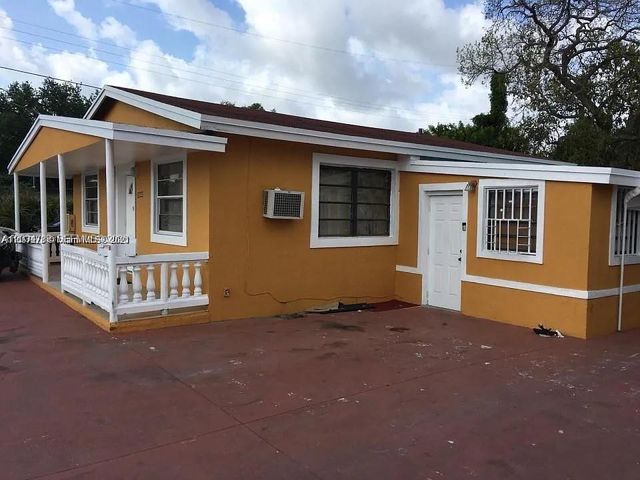 10040 NW 8th Ave, Miami, FL 33150