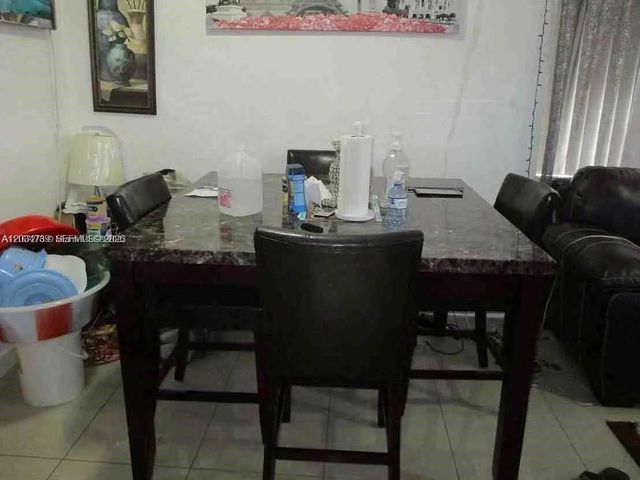 10040 NW 8th Ave, Miami, FL 33150