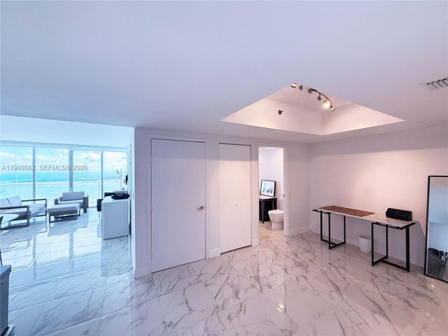 465 Brickell Ave 5505, Miami, FL 33131