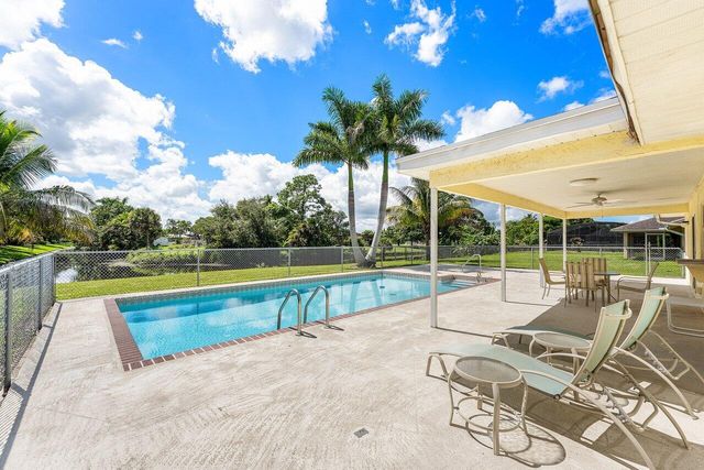 128 Sandpiper Avenue, Royal Palm Beach, FL 33411