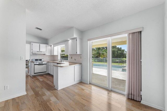 128 Sandpiper Avenue, Royal Palm Beach, FL 33411