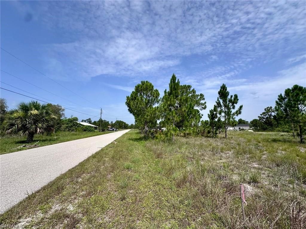 1123 Edgewood ST E, LEHIGH ACRES, FL 33974 — photo 5