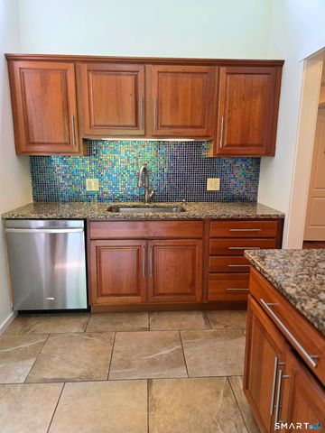 581 Heritage Village A, Southbury, CT 06488