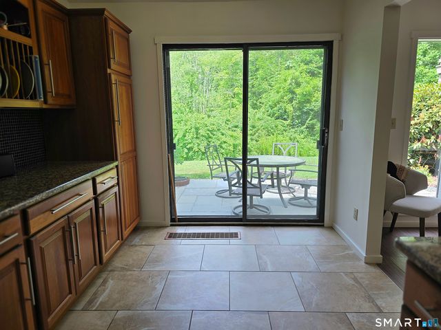 581 Heritage Village A, Southbury, CT 06488