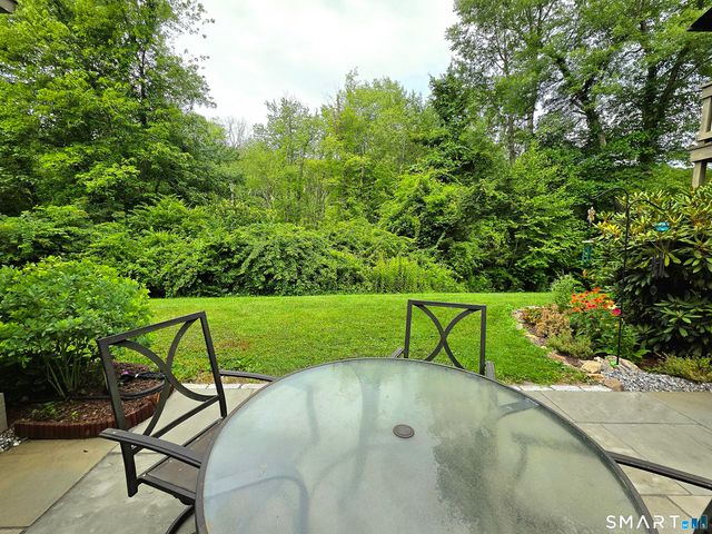 581 Heritage Village A, Southbury, CT 06488
