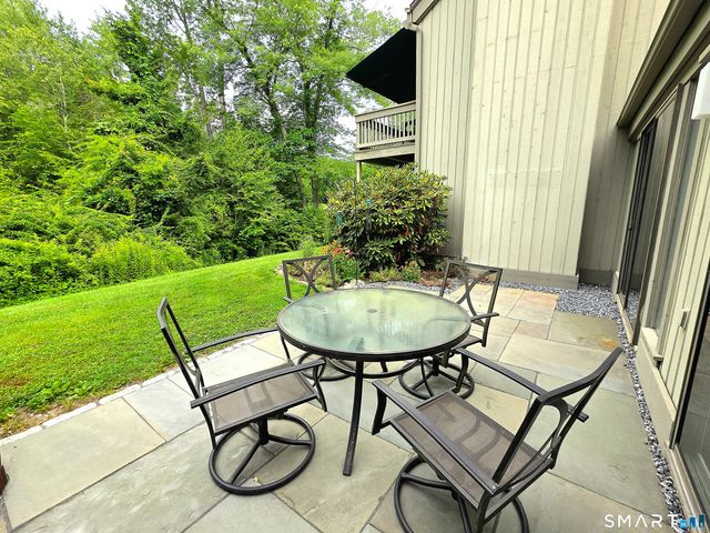581 Heritage Village A, Southbury, CT 06488