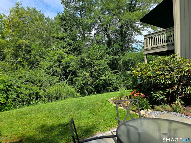 581 Heritage Village A, Southbury, CT 06488