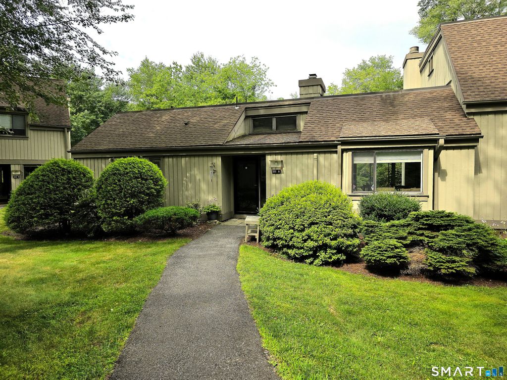 581 Heritage Village A, Southbury, CT 06488