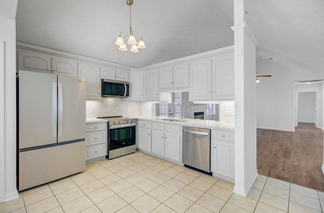 9958 Hallsford Drive, Ladson, SC 29456