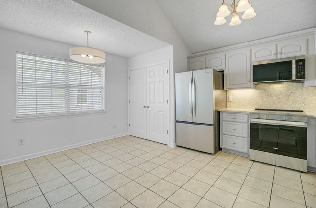 9958 Hallsford Drive, Ladson, SC 29456