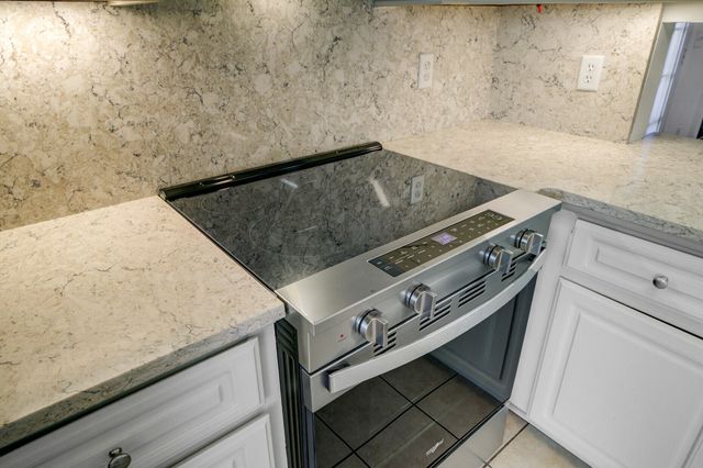 9958 Hallsford Drive, Ladson, SC 29456