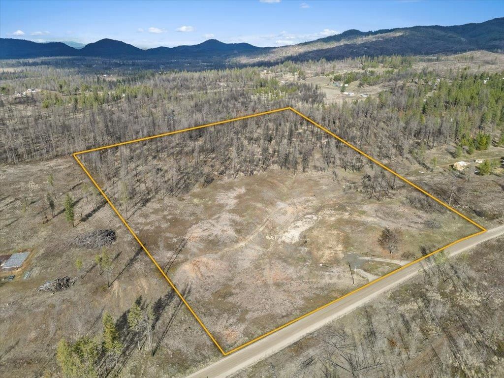 15015 E Eistrup Rd, Elk, WA 99009