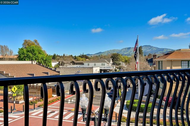 111 W Prospect Ave. 205, Danville, CA 94526