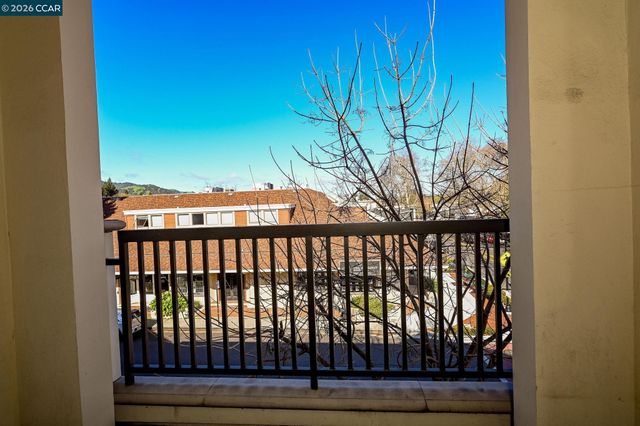 111 W Prospect Ave. 205, Danville, CA 94526