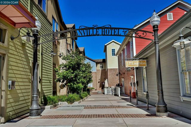 111 W Prospect Ave. 205, Danville, CA 94526