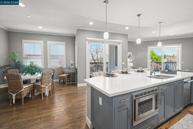 111 W Prospect Ave. 205, Danville, CA 94526