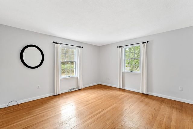 844 W Yarmouth, Yarmouth, MA 02675
