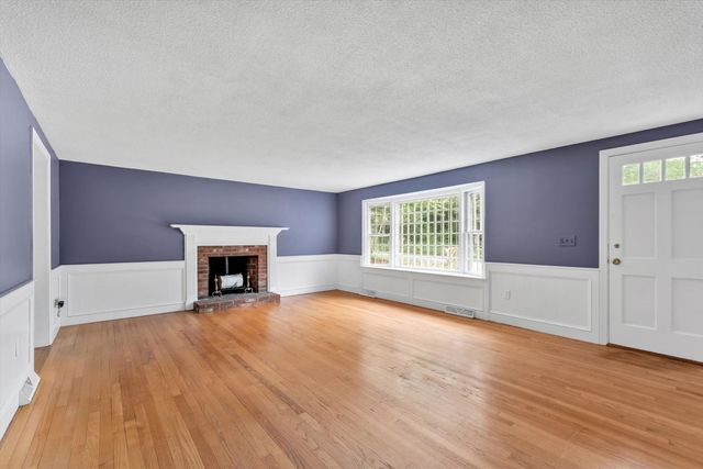 844 W Yarmouth, Yarmouth, MA 02675