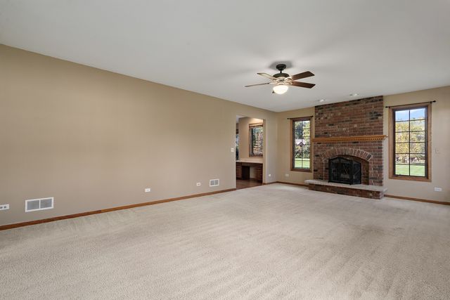 12918 W Hunt Club Court, Mokena, IL 60448