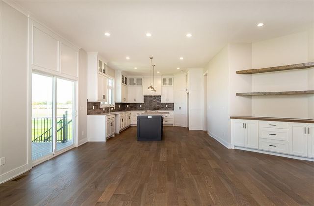 3361 W 187th Street, Overland Park, KS 66085