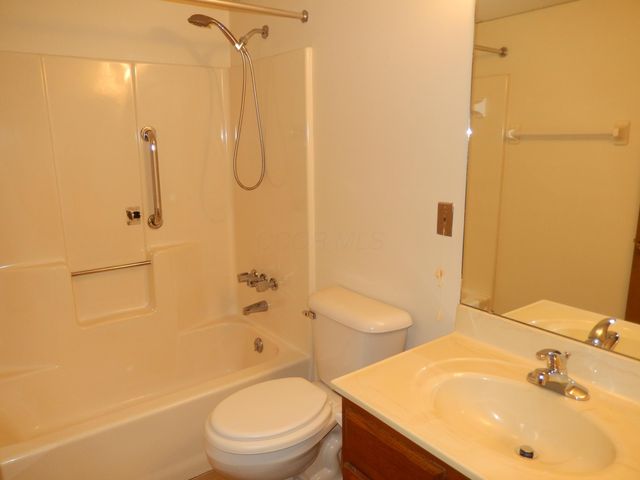 4141 Karl, 109, Columbus, OH 43224