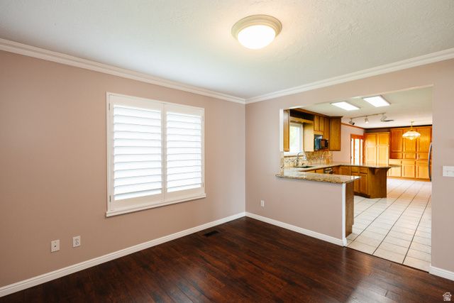 39 S VILLAGE WAY, Fruit Heights, UT 84037
