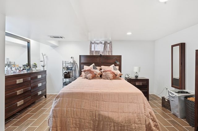 8796 Monroe Avenue, Munster, IN 46321