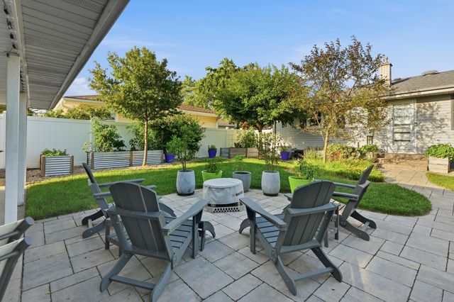 8796 Monroe Avenue, Munster, IN 46321