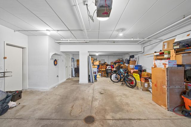 10776 Falling Water Lane B, Woodbury, MN 55129