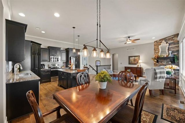 19372 W 210TH Street, Spring Hill, KS 66083