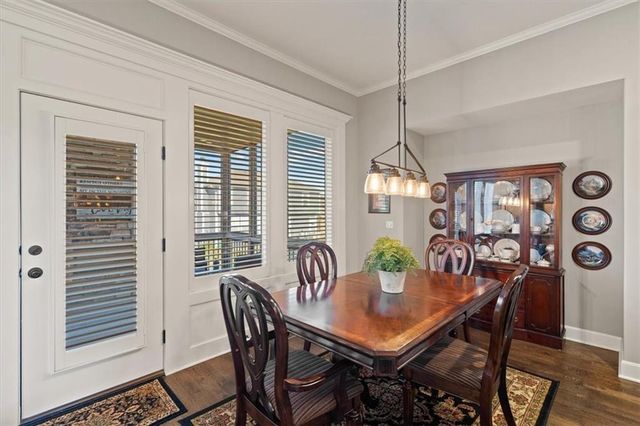 19372 W 210TH Street, Spring Hill, KS 66083