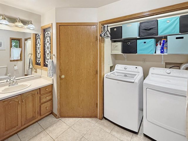 4639 RIVERMOOR ROAD, Omro, WI 54963