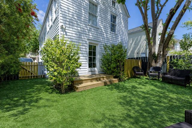33 Bogard Street, Charleston, SC 29403