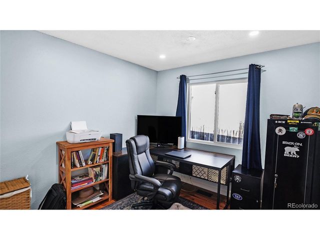 2413 Dalton Dr, Fort Collins, CO 80526