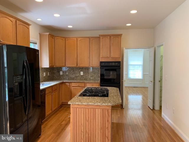 8219 ELECTRIC AVE, Vienna, VA 22182