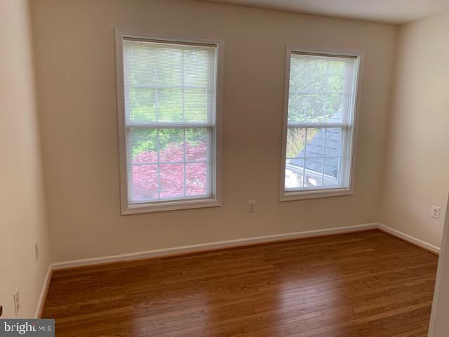 8219 ELECTRIC AVE, Vienna, VA 22182