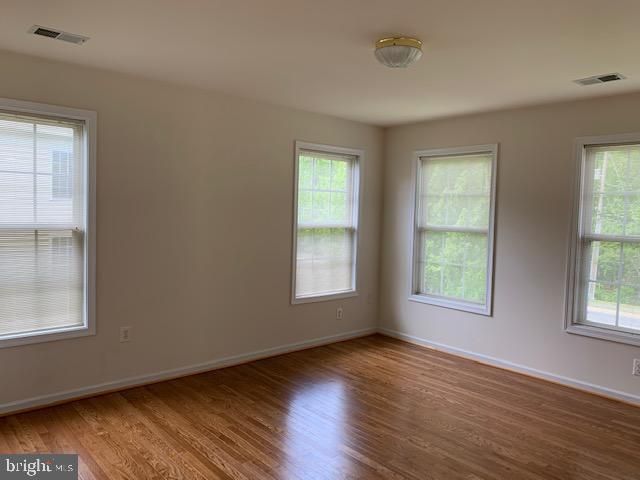 8219 ELECTRIC AVE, Vienna, VA 22182