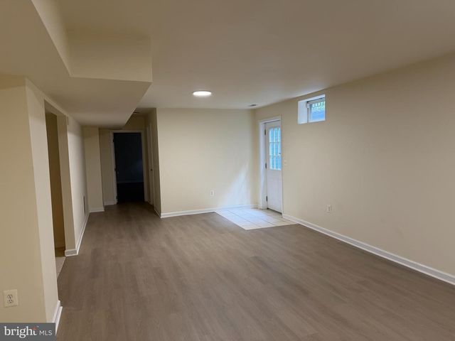 8219 ELECTRIC AVE, Vienna, VA 22182