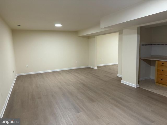 8219 ELECTRIC AVE, Vienna, VA 22182