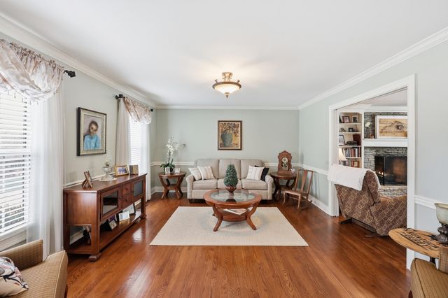 4990 Tynebrae Road, Lexington, KY 40515