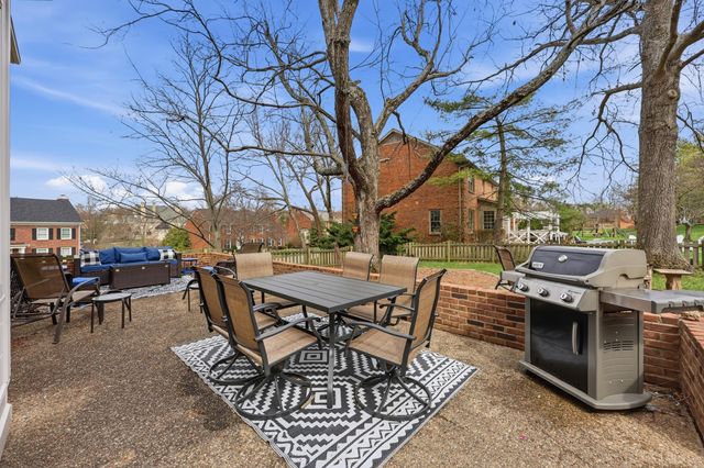 4990 Tynebrae Road, Lexington, KY 40515