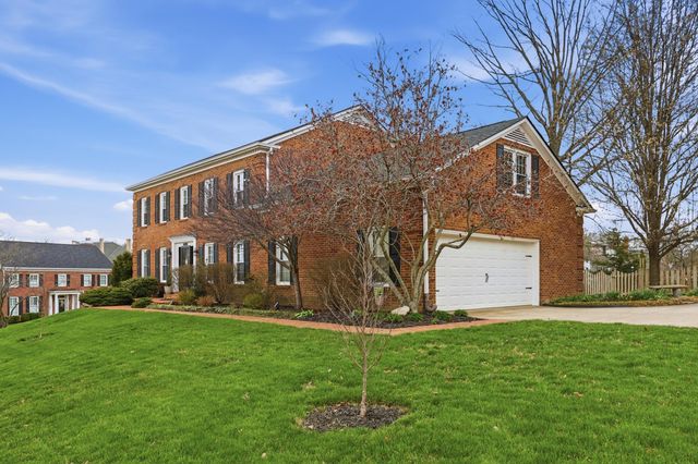 4990 Tynebrae Road, Lexington, KY 40515