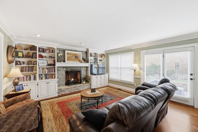 4990 Tynebrae Road, Lexington, KY 40515