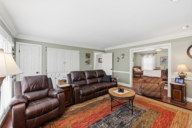 4990 Tynebrae Road, Lexington, KY 40515