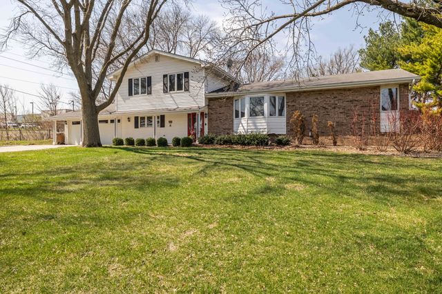 5608 NW 86th Street, Johnston, IA 50131