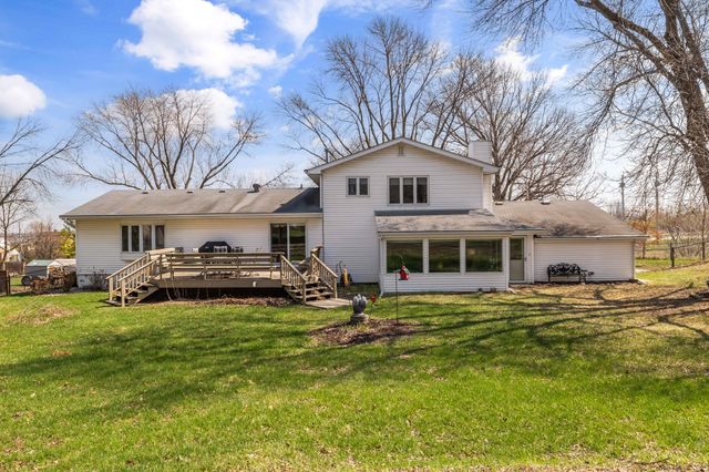 5608 NW 86th Street, Johnston, IA 50131
